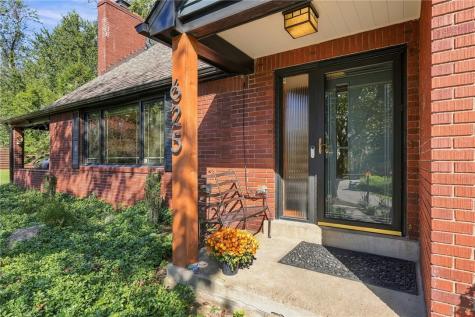 625 Glengary Drive O'hara PA 15215