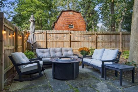 625 Glengary Drive O'hara PA 15215