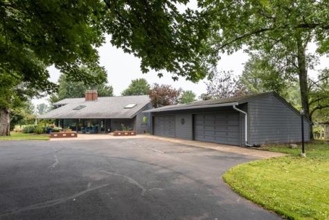 26 Lois Lane E Lackawannock Township PA 16137