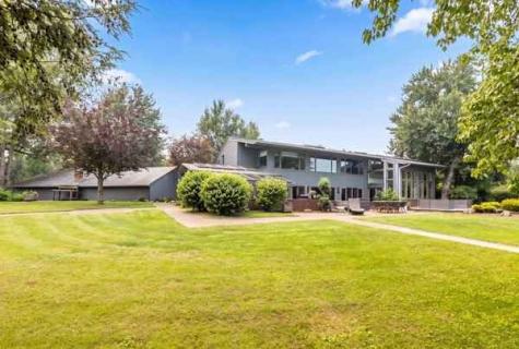 26 Lois Lane E Lackawannock Township PA 16137