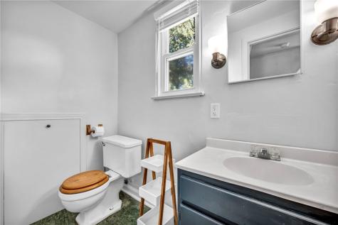 1512 Worcester Mt Lebanon PA 15243