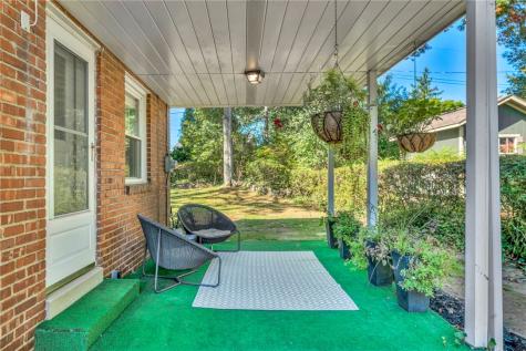1512 Worcester Mt Lebanon PA 15243
