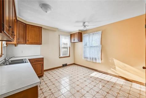 634 Spencer Avenue Sharon PA 16146