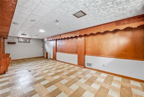 634 Spencer Avenue Sharon PA 16146