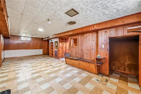 634 Spencer Avenue Sharon PA 16146