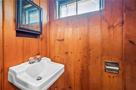 634 Spencer Avenue Sharon PA 16146