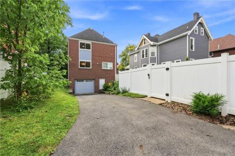 113 Biddle Avenue Regent Square PA 15221