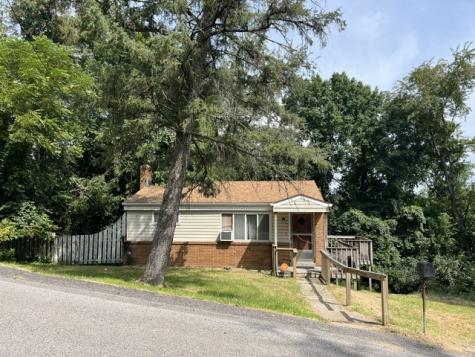 42 Grace Street Stowe Township PA 15136