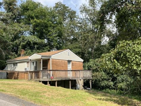 42 Grace Street Stowe Township PA 15136
