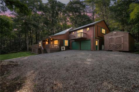 429 Pocono Drive Jenner Township PA 15531