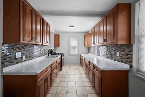 7503 Ormond Street Swissvale PA 15218