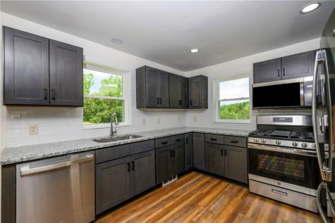 308 State Street Extension Clay Township PA 16061