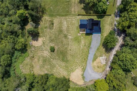 308 State Street Extension Clay Township PA 16061