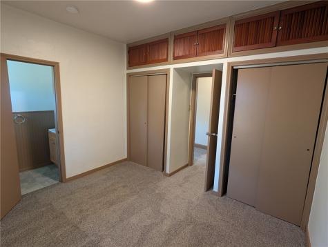 520 W Pike Street Meadowlands PA 15347