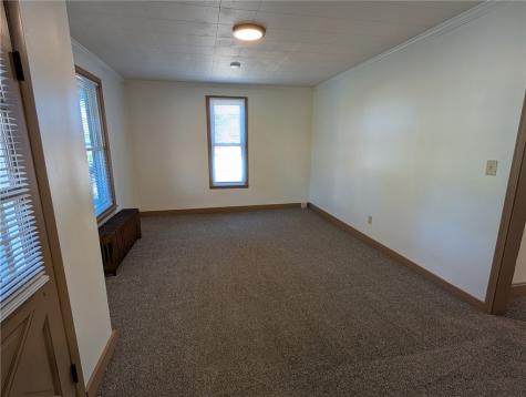 520 W Pike Street Meadowlands PA 15347
