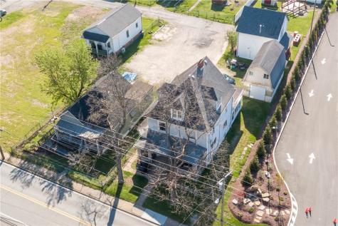 520 W Pike Street Meadowlands PA 15347
