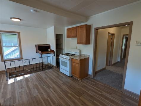 520 W Pike Street Meadowlands PA 15347