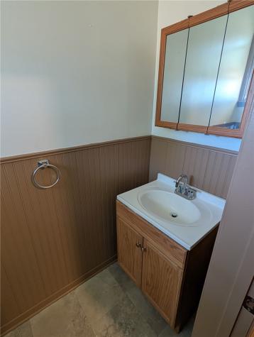 520 W Pike Street Meadowlands PA 15347