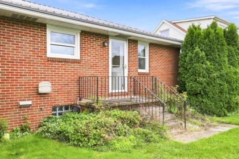 521 S Columbia Avenue Somerset Boro PA 15501