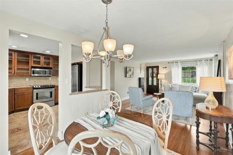 1118 Girard Road Whitehall PA 15227