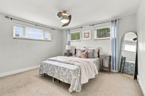 1118 Girard Road Whitehall PA 15227