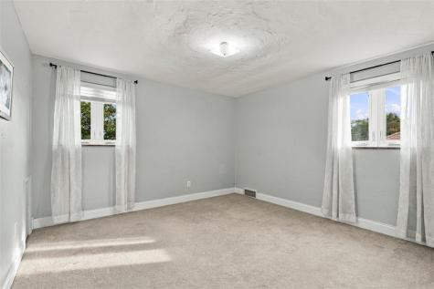 1118 Girard Road Whitehall PA 15227