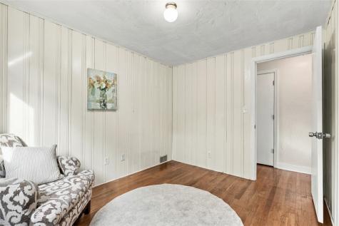1118 Girard Road Whitehall PA 15227