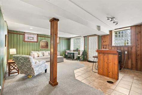 1118 Girard Road Whitehall PA 15227