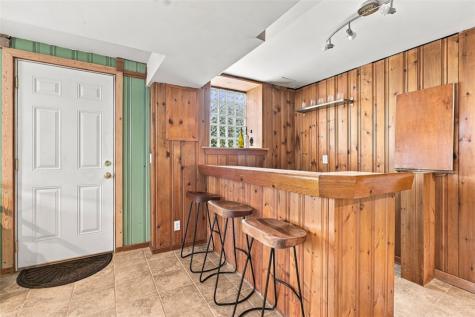 1118 Girard Road Whitehall PA 15227