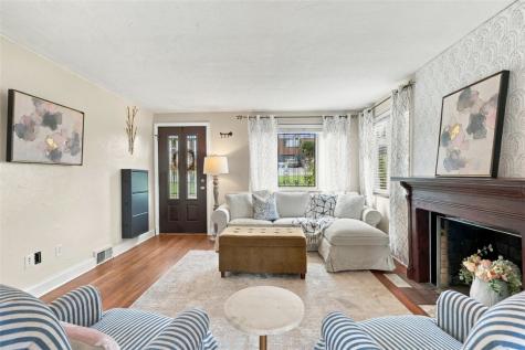 1118 Girard Road Whitehall PA 15227