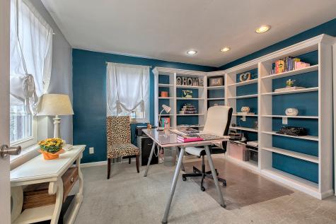 5358 Fieldcrest Drive Whitehall PA 15236