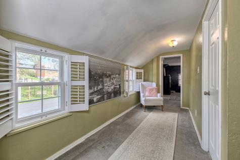 5358 Fieldcrest Drive Whitehall PA 15236