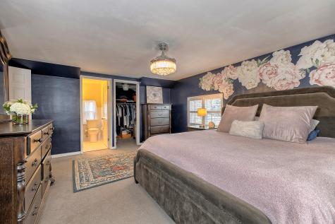 5358 Fieldcrest Drive Whitehall PA 15236