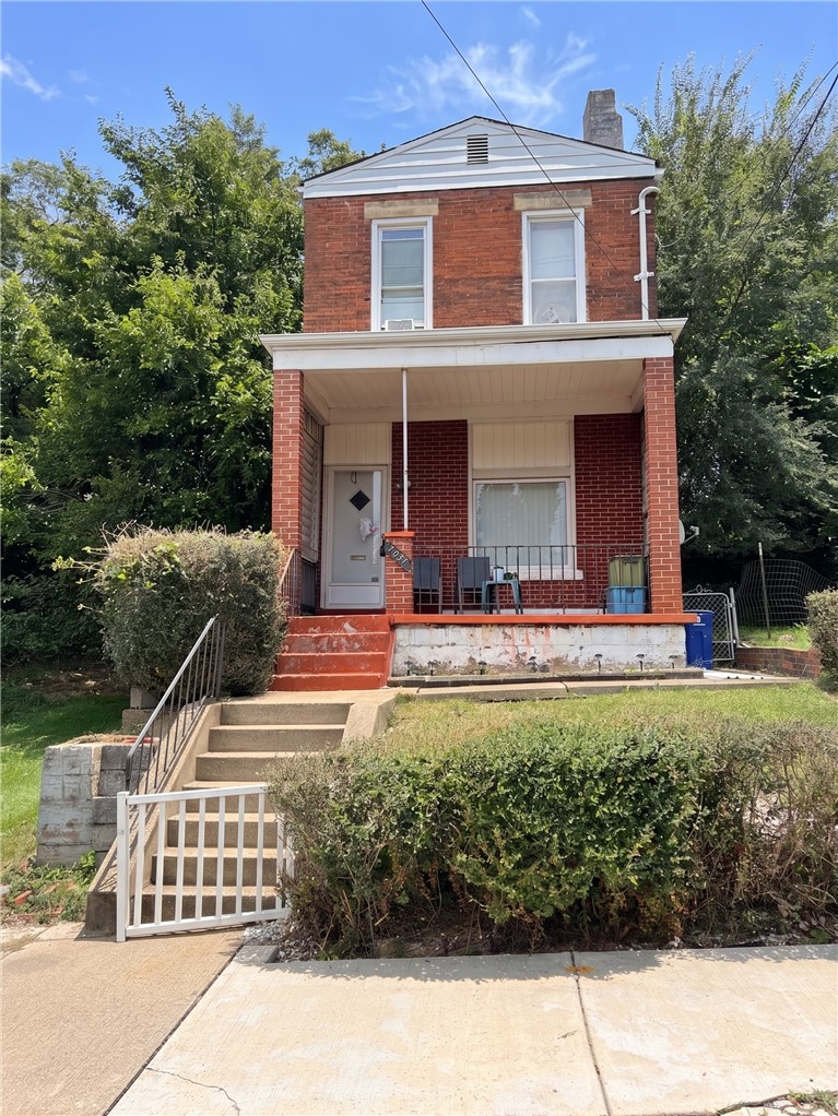 7031 Chaucer Street Homewood Brushton PA 15208