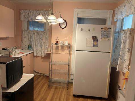 7031 Chaucer Street Homewood Brushton PA 15208