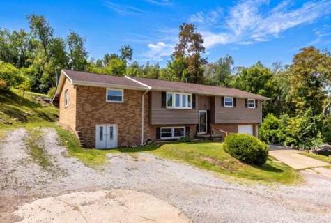 25 Liberty Avenue Smith PA 15021
