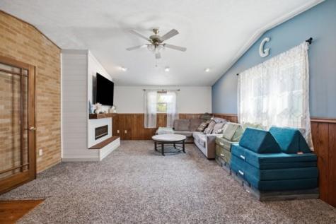 25 Liberty Avenue Smith PA 15021