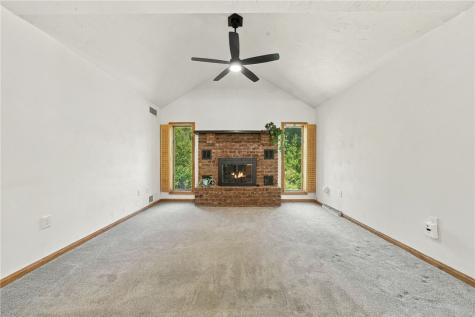 909 Clayton Drive Hempfield Township PA 15601