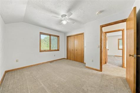 909 Clayton Drive Hempfield Township PA 15601