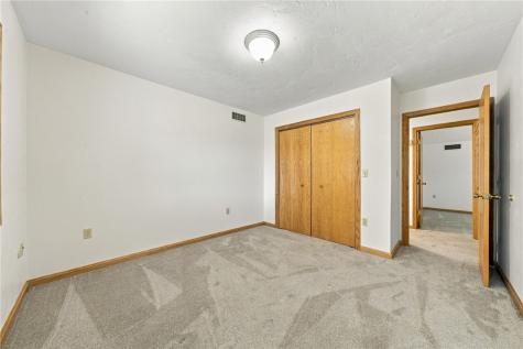 909 Clayton Drive Hempfield Township PA 15601