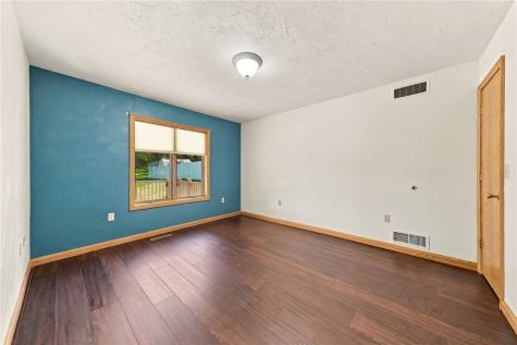 909 Clayton Drive Hempfield Township PA 15601