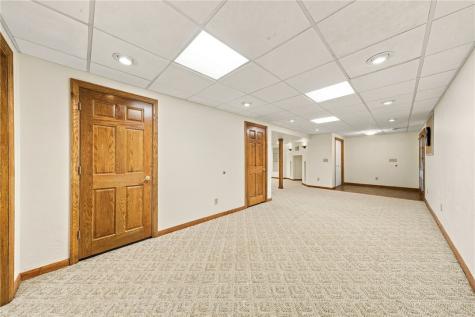 909 Clayton Drive Hempfield Township PA 15601