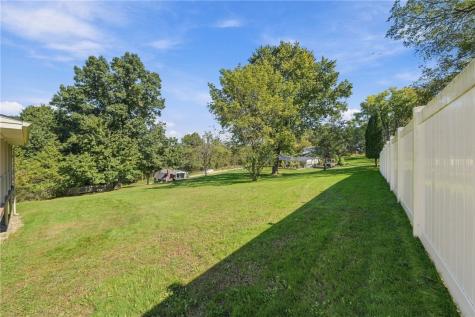 909 Clayton Drive Hempfield Township PA 15601