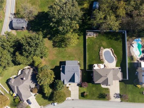 909 Clayton Drive Hempfield Township PA 15601