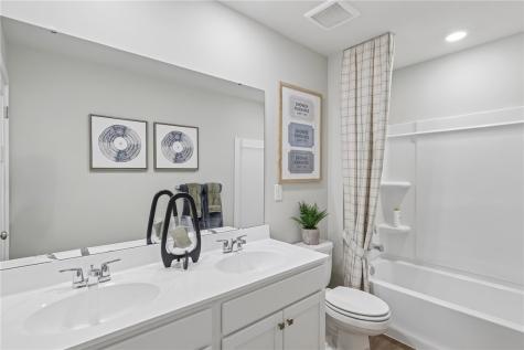1087 Peachtree Road Scott Township PA 15106