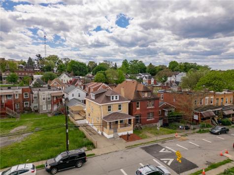 820 Bryn Mawr Road E Pittsburgh PA 15219