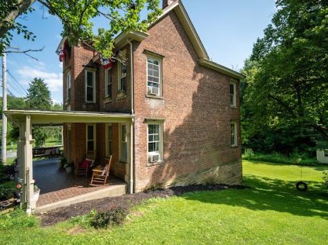 22 Anderson Drive Amwell PA 15301