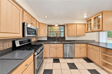 2473 Hampton Avenue Hampton PA 15101