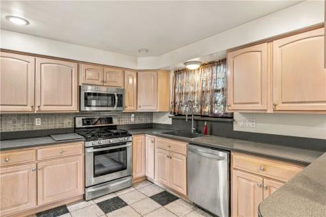 2473 Hampton Avenue Hampton PA 15101