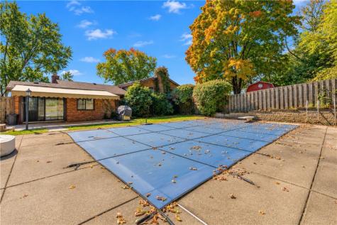 2473 Hampton Avenue Hampton PA 15101